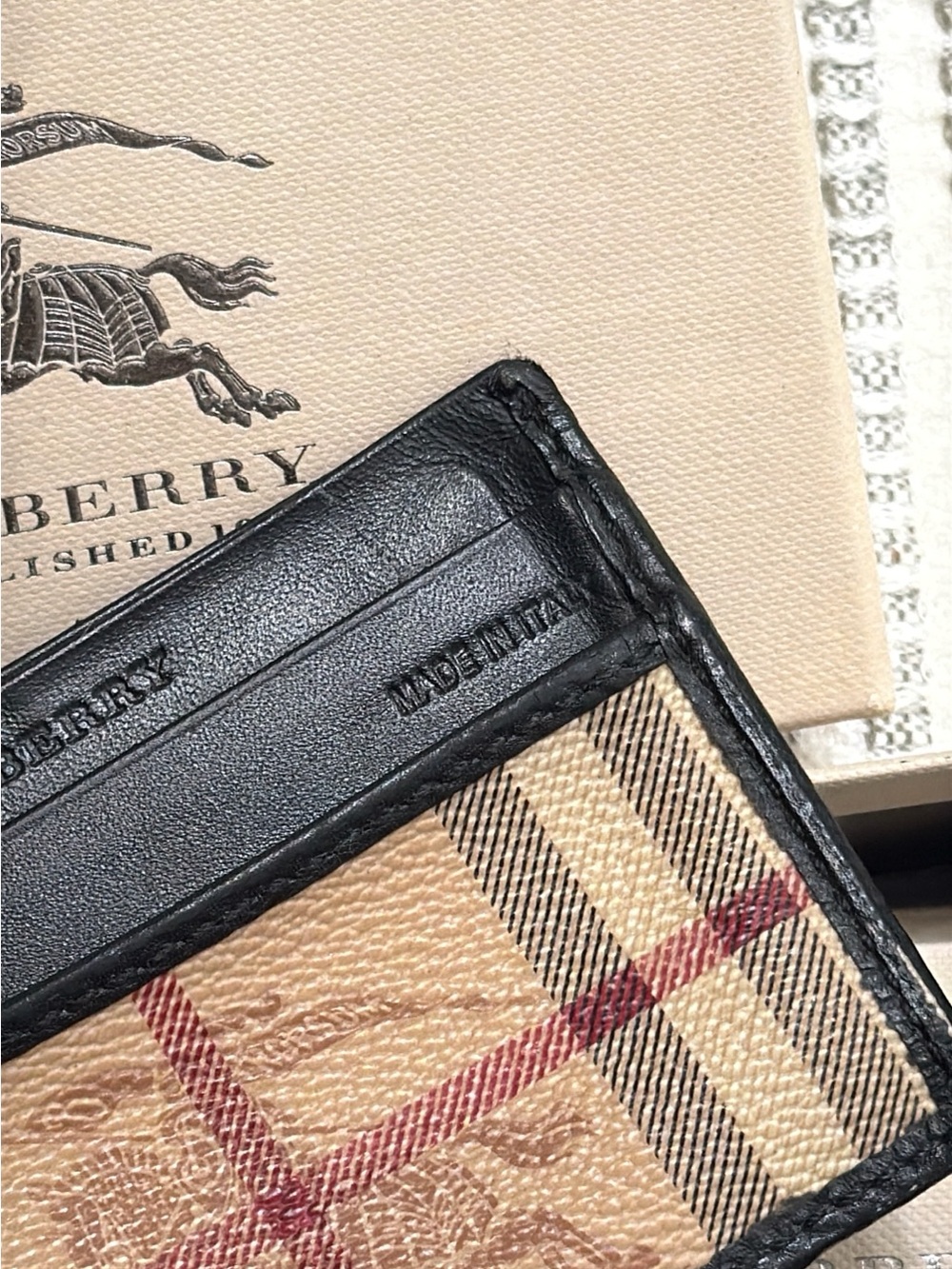 Burberry Black Leather Trim Card & Key Holder with Beige - Picture 2 of 8